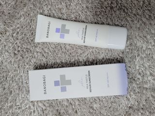 바노바기 코스메틱 바노바기 밀크씨슬 리페어 시카 선스크린 플러스 50ml — 5점을 준 리뷰어가 2023년 3월 올린 사용 사진