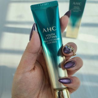 [NEW 탄력유턴 아이크림] AHC 유스 래스팅 리얼 아이크림 포 페이스 — 5점을 준 리뷰어가 2021년 2월 올린 사용 사진