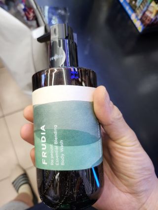 [후르디아]  인공향ZERO 아로먀향 비건 바디워시 (랜덤 1종) — 5점을 준 리뷰어가 2023년 7월 올린 사용 사진