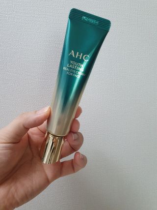 [NEW 탄력유턴 아이크림] AHC 유스 래스팅 리얼 아이크림 포 페이스 — 5점을 준 리뷰어가 2021년 3월 올린 사용 사진