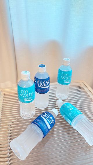 [동아오츠카] 포카리스웨트  500ml PET + 이온워터 500ml PET — 5점을 준 리뷰어가 2025년 7월 올린 사용 사진