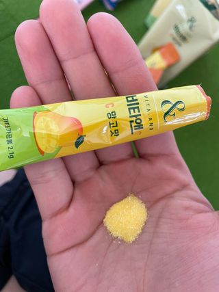 비타앤C 레몬맛, 망고맛 — 5점을 준 리뷰어가 2021년 4월 올린 사용 사진