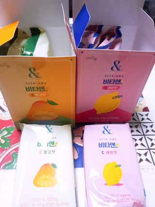 비타앤C 레몬맛, 망고맛 — 5점을 준 리뷰어가 2021년 5월 올린 사용 사진