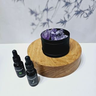[코코도르] 스톤 에센셜 디퓨저 세트 (틴케이스+스톤+에센셜오일 20ml*2ea) — 5점을 준 리뷰어가 2024년 8월 올린 사용 사진