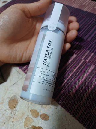 가치 WATERFOX(워터폭스)-엑토인 시카-비옴 하이 워터 크림 (100ml) — 5점을 준 리뷰어가 2023년 3월 올린 사용 사진