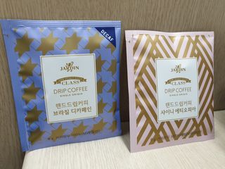 (주)쟈뎅 쟈뎅 클래스 핸드 드립 커피 10P 2종_디카페인 1종+랜덤 플레이버 1종 — 4점을 준 리뷰어가 2021년 4월 올린 사용 사진