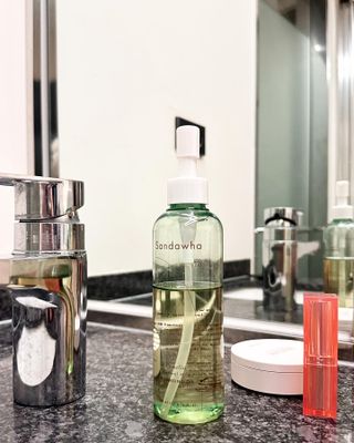 스킨큐어 산다화 순한 클렌징 동백 오일 200ml — 5점을 준 리뷰어가 2023년 8월 올린 사용 사진