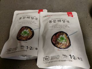 요리반상회 용문해장국 2팩 + 뚝배기 1개 — 3점을 준 리뷰어가 2021년 3월 올린 사용 사진