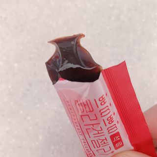 헬스업_쁘띠쁘띠석류콜라겐젤리_20g x 14포 — 5점을 준 리뷰어가 2021년 2월 올린 사용 사진