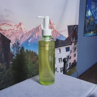 스킨큐어 산다화 순한 클렌징 동백 오일 200ml — 5점을 준 리뷰어가 2023년 4월 올린 사용 사진