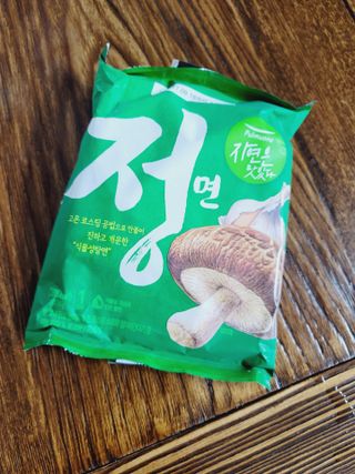 [풀무원] 자연은맛있다 정면, 백면, 홍면  세트 — 4점을 준 리뷰어가 2021년 4월 올린 사용 사진