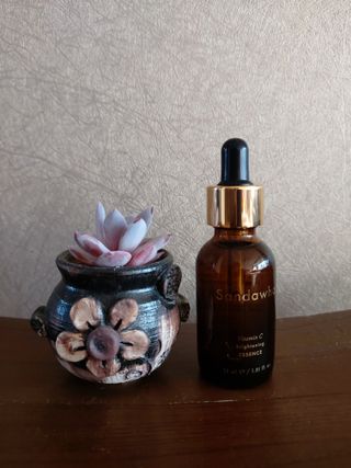 스킨큐어 산다화 비타민c 화이트닝 에센스 30ml — 5점을 준 리뷰어가 2023년 12월 올린 사용 사진