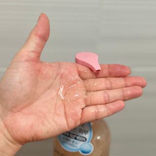 벨먼 내추럴스파 수분광채 스크럽 바디워시 600ml 5종 — 5점을 준 리뷰어가 2022년 5월 올린 사용 사진