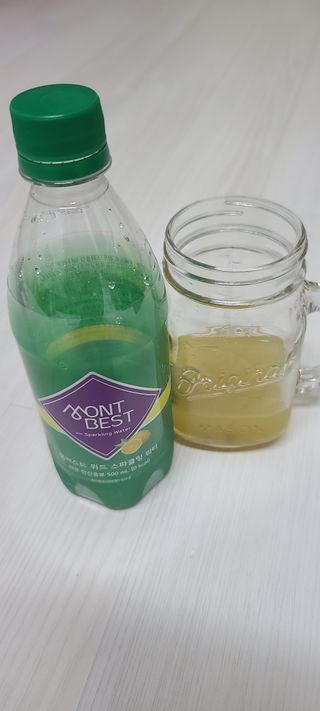 몽베스트 Montbest with Sparkling water Lemon OR Lime 20병(랜덤) — 5점을 준 리뷰어가 2021년 11월 올린 사용 사진