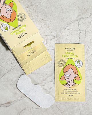 세뚜아(Cettua) 세뚜아 스티키 포어 패치 Cettua Sticky Pore Patch — 4.5점을 준 리뷰어가 2023년 6월 올린 사용 사진