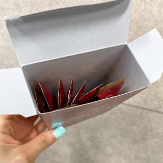 힘내라김홍삼 하루홍삼정스틱 10g x 10포 — 5점을 준 리뷰어가 2021년 5월 올린 사용 사진