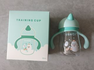 유비맘 트라이탄 코니빨대컵_컬러 랜덤 발송 — 5점을 준 리뷰어가 2020년 12월 올린 사용 사진