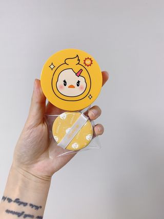 아토팜 톡톡 페이셜 선팩트 SPF43 PA+++ — 5점을 준 리뷰어가 2021년 3월 올린 사용 사진