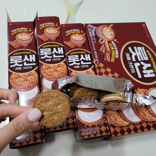 롯데제과 롯샌 카페크런치 — 5점을 준 리뷰어가 2021년 10월 올린 사용 사진