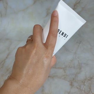 세렌디뷰티 퓨어델라 부스팅 바디크림 — 5점을 준 리뷰어가 2021년 7월 올린 사용 사진