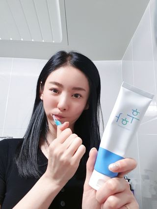 [심폐소생소] 무불소 임산부 천연 치약 — 5점을 준 리뷰어가 2021년 9월 올린 사용 사진