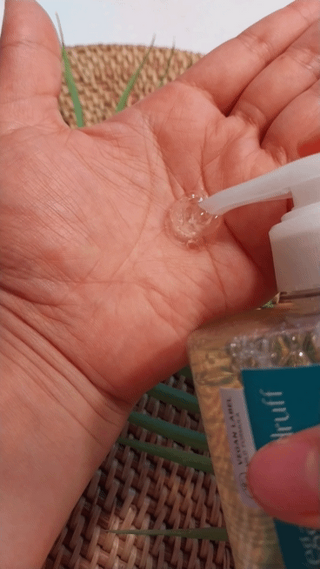 닥터시드 페퍼민트 앤 레몬 비건 비듬케어 쿨 탈모 샴푸 (1000ml) — 5점을 준 리뷰어가 2023년 7월 올린 사용 사진