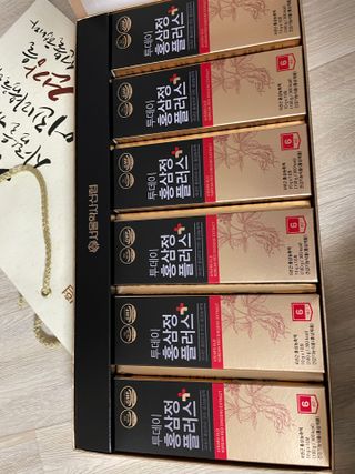 서울약사신협_투데이홍삼정플러스스틱_10g x 60포 — 5점을 준 리뷰어가 2021년 7월 올린 사용 사진