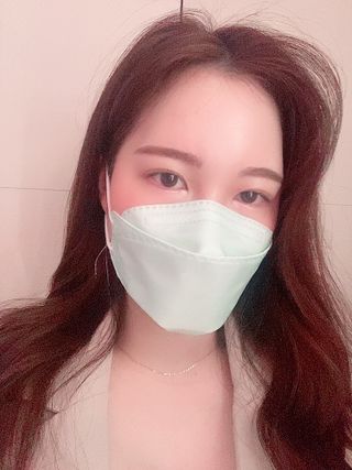 [이지아 마스크] 애니가드 더솔루션마스크 KF80 대형 컬러 4종 — 5점을 준 리뷰어가 2021년 6월 올린 사용 사진