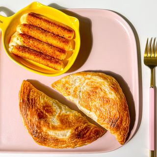 디케이식품(주) 고르곤졸라&모짜렐라 치즈스틱 400g — 5점을 준 리뷰어가 2023년 3월 올린 사용 사진