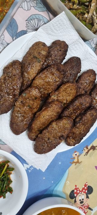 한성기업 명란한 떡갈비 — 4.5점을 준 리뷰어가 2021년 10월 올린 사용 사진