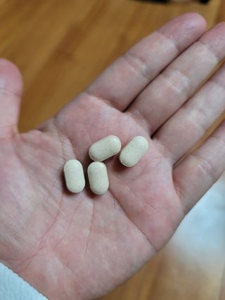 프리마인 평생 써야하는 관절의 건강을 위한 완벽설계 솔루션 관절n마디케어 플러스 120정 — 5점을 준 리뷰어가 2021년 10월 올린 사용 사진