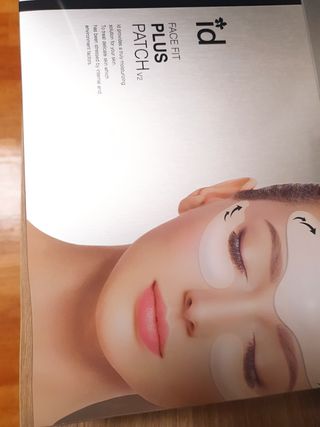 아이디플라코스메틱 아이디 페이스핏 플러스 패치 v2 — 5점을 준 리뷰어가 2020년 12월 올린 사용 사진