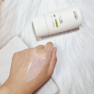 아이레시피 모이스트터치 스포츠 선밀크 50ml (SPF50+ PA+++) — 5점을 준 리뷰어가 2023년 2월 올린 사용 사진
