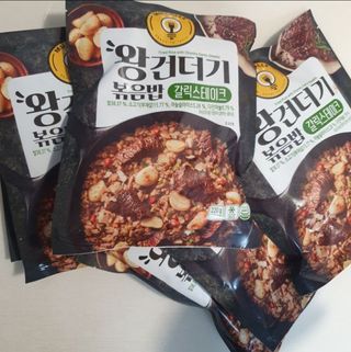 한성기업 무볼레 왕건더기 볶음밥 갈릭스테이크 — 5점을 준 리뷰어가 2021년 10월 올린 사용 사진