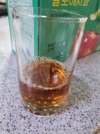 서울약사신협 잘 담은 알로애사과_70ml x 30포 — 5점을 준 리뷰어가 2021년 10월 올린 사용 사진