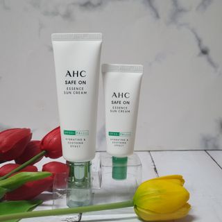 [AHC] 세이프온 에센스 선크림 올리브영 스페셜 증정 기획세트 — 5점을 준 리뷰어가 2022년 6월 올린 사용 사진