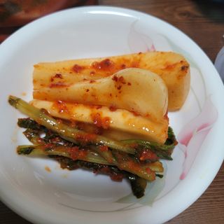셰프애찬 알타리김치 총각김치 1kg — 4점을 준 리뷰어가 2022년 10월 올린 사용 사진