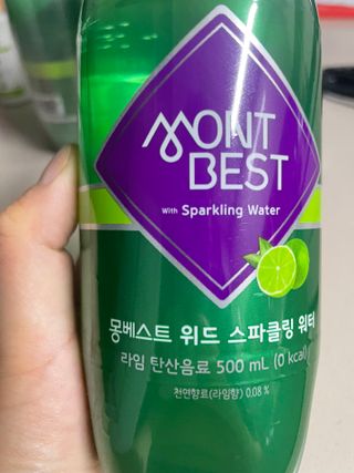몽베스트 Montbest with Sparkling water Lime20병 — 5점을 준 리뷰어가 2022년 7월 올린 사용 사진