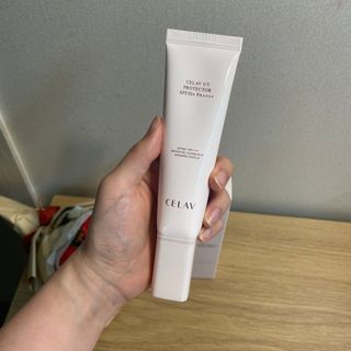 프리마인 선크림만 바꿨을 뿐인데 매일 물 2L챙겨먹고 기초케어 완벽하게 한 물빛피부 완성,셀라브UV프로텍터 — 5점을 준 리뷰어가 2023년 6월 올린 사용 사진