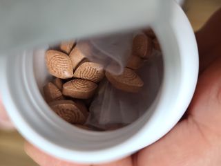 뉴트리미 마이슬림 녹차 카테킨 다이어트 보조제 60정 1달분 — 5점을 준 리뷰어가 2023년 5월 올린 사용 사진