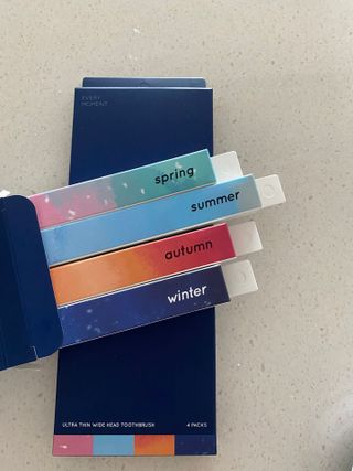 에브리모먼트 에브리 모먼트 칫솔 Every moment toothbrush — 4점을 준 리뷰어가 2022년 5월 올린 사용 사진