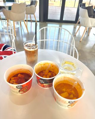 프리 [요리궁리] 타입 B (매콤,치즈,매콤까르보) 꽃떡볶이 6개입 세트 — 4.5점을 준 리뷰어가 2024년 12월 올린 사용 사진