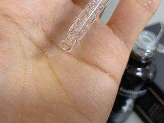 코매료 셀인키 리바이탈 퍼펙트 세럼 2종(천연오일100프로+순수비타민c150,000ppm) — 5점을 준 리뷰어가 2024년 2월 올린 사용 사진