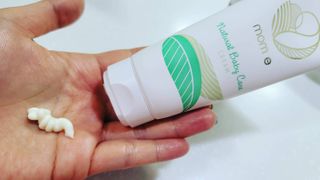 mom e 맘이 내추럴 베이비 케어 크림+바디오일 — 4.5점을 준 리뷰어가 2021년 1월 올린 사용 사진