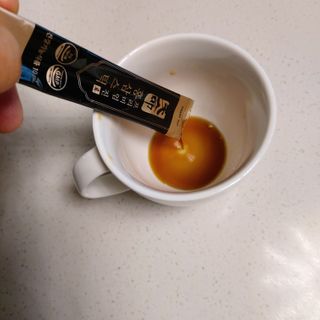 헬스업_천명진프리미엄홍삼스틱_10ml x 30포 — 4점을 준 리뷰어가 2021년 2월 올린 사용 사진