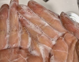 코매료 노폐물 제거 & 각질 관리 도자기     피부 홈케어  (세안 2종) — 5점을 준 리뷰어가 2024년 2월 올린 사용 사진