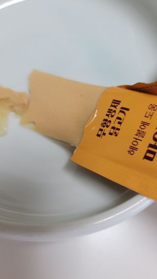 페페로니 맛있는 스틱 - 무항생제 닭고기 15개 + 원양선 참치 15개 — 5점을 준 리뷰어가 2021년 8월 올린 사용 사진