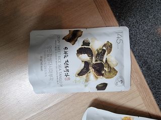 오희숙 전통부각 명인 찹쌀김부각, 찹쌀다시마부각, 황태껍질튀각 총 6봉 — 4.5점을 준 리뷰어가 2021년 6월 올린 사용 사진