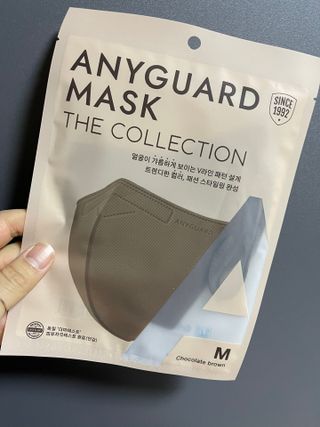 애니가드 셋업마스크 4컬러 각 10매입 [크리미베이지, 캐시미어로즈, 초콜렛브라운, 미드나잇네이비] — 5점을 준 리뷰어가 2022년 2월 올린 사용 사진