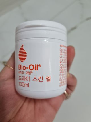 바이오오일 [바이오-오일] 드라이 스킨 젤 100ml — 5점을 준 리뷰어가 2022년 1월 올린 사용 사진